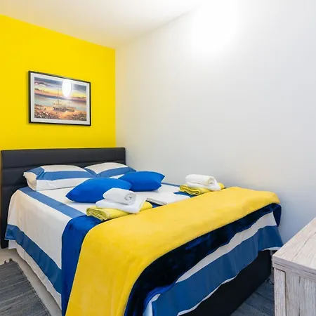 Apartment Cro Adria