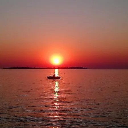 Apartment Cro Adria *