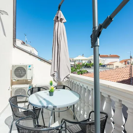 Apartment Cro Adria *